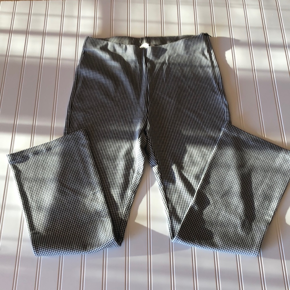 Pants black and white cropped